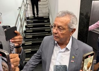 Jayme Campos critica projeto que reduz pena na Ficha Limpa e diz que proposta “beneficia malandro”