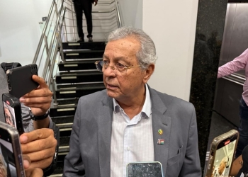 Jayme Campos critica projeto que reduz pena na Ficha Limpa e diz que proposta “beneficia malandro”