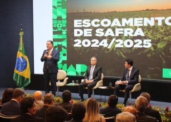 Ministro Fávaro destaca esforços do Governo Federal para eficiência no escoamento de safra