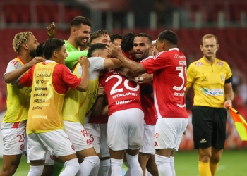 Internacional vence Brasil de Pelotas por 3 a 0 e segue 100% no Gauchão