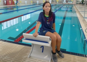 Bolsista do Estado, atleta de natação representa MT em Camping Escolar Paralímpico