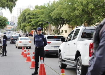 Detran fiscaliza 790 veículos em janeiro e flagra 50 motoristas sem carteira de habilitação