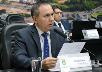 Líder de Abilio minimiza críticas de colegas e diz que ajudou prefeito a aprovar todos os projeto