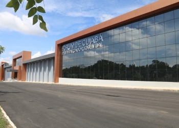 Justiça recebe denúncia contra mulher que matou adolescente grávida