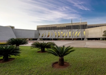 STJ condena desembargadores do Rio por esquema com ex-governador