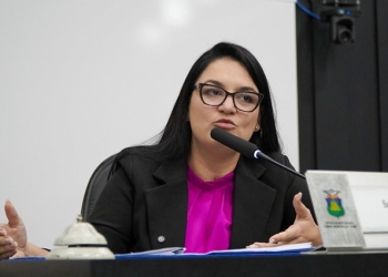 Câmara aprova projeto de lei da vereadora Samantha Iris para saúde ocular nas escolas