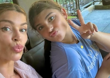 Grazi Massafera e a filha Sofia vão juntas ao Lollapalooza e curtem Olivia Rodrigo: ‘Ama!’