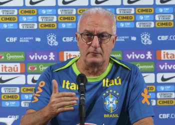 CBF demite Dorival Júnior após vexame histórico contra a Argentina; futuro da Seleção é incerto