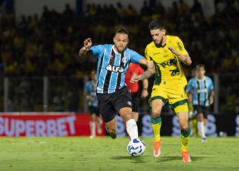 Mirassol surpreende e humilha o Grêmio, aumentando a crise no tricolor gaúcho