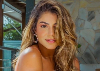 Hariany Almeida faz radiofrequência no corpo e exibe resultado: ‘Contra celulites’