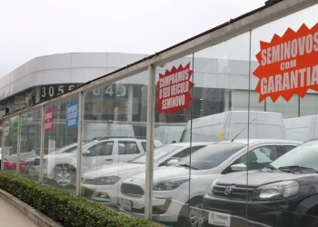 Vendas de veículos financiados têm queda em março, diz B3