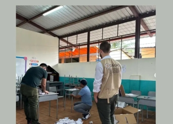 Observadores internacionais descartam fraude em eleição no Equador