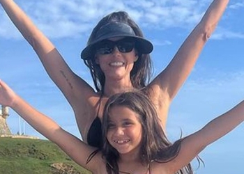 Deborah Secco curte domingo de sol em praia com a filha: ‘Domingo de muito amor’