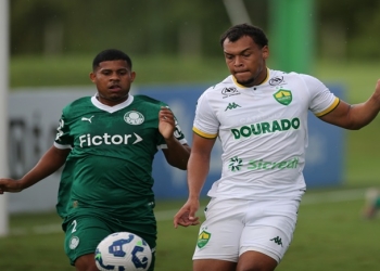 Cuiabá abre dois gols de vantagem, mas vacila e leva empate do Palmeiras no fim