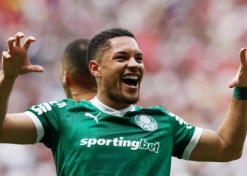 Palmeiras vence o Vasco com gol de Vitor Roque pelo Brasileirão