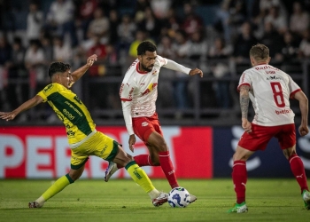RB Bragantino vence Mirassol e assume a vice-liderança do Brasileirão