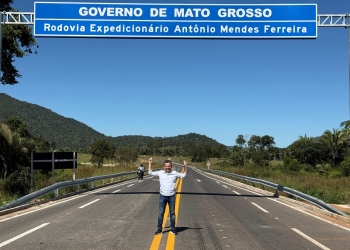 Governo de MT entrega asfalto novo e tira Agrovila das Palmeiras do isolamento