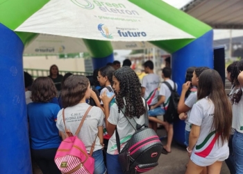 Seciteci premia com computadores escolas de Chapada que arrecadarem mais lixo eletrônico