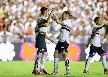 São Paulo vence o Náutico e avança na Copa do Brasil