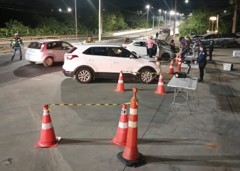 Lei Seca termina com 13 motoristas presos por embriaguez ao volante na madrugada deste domingo