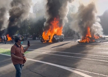 Protestos em LA: manifestantes entram em confronto com a polícia