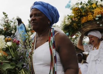 Crescimento de umbanda e candomblé reflete combate à intolerância