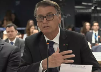 Bolsonaro pede desculpas a Moraes e ministros do STF por acusações feitas em reunião