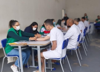 Unidade móvel realiza 272 exames de tuberculose em unidades prisionais de Cuiabá e Várzea Grande