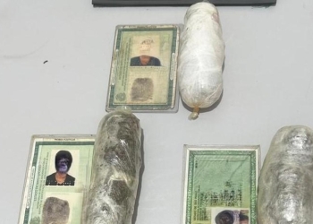 Visitantes são flagradas pela Polícia Penal com entorpecentes e pacotes de fumo em unidades prisionais
