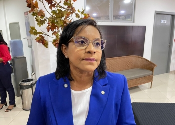 Gisela diz que só abrirá vaga para suplente após Assis fazer o mesmo; vídeo