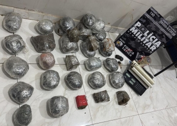 Força Tática prende homem por tráfico e apreende 30 porções de supermaconha