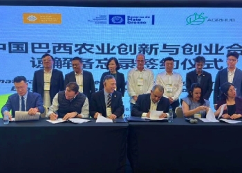 Comitiva chinesa firma acordo por inovação e sustentabilidade no agro em evento de Cuiabá