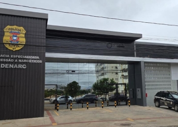 Facção recrutava caminhoneiros para levar droga a outros estados; dois são presos pela Polícia Civil