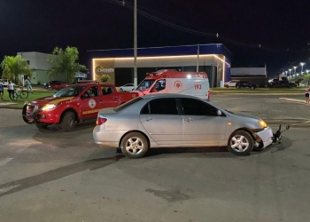 Motociclista é socorrido com convulsões após acidente com carro próximo à BR-070