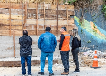 Prefeitura de Cuiabá atua em contenção no Morro do Santuário do Bom Despacho
