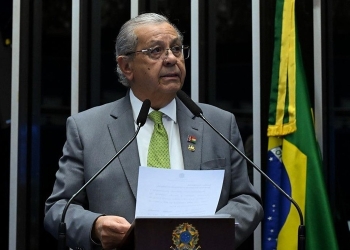 Jayme Campos defende diplomacia e ‘coalizão` internacional contra o ‘tarifaço`