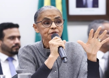 Marina Silva sofre novos insultos em comissão no Congresso