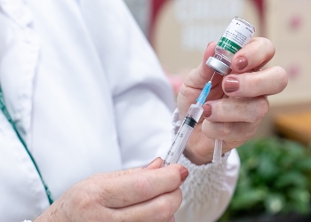 Cuiabá intensifica busca ativa por adolescentes que não se vacinaram contra o HPV