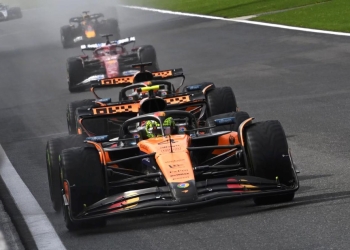 Oscar Piastri brilha sob chuva e vence o GP da Bélgica;  Bortoleto pontua em 9º