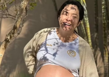 Grávida de Antônio, Izabella Camargo entra em trabalho de parto: ‘Ele está chegando’