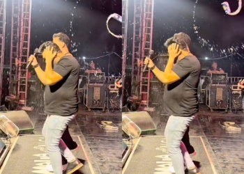 Cantor de banda de forró é atingido com lata de cerveja durante apresentação em MT