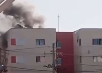 Apartamento pega fogo no Residencial Nico Baracat e mulher precisa ser resgata pelo Corpo de Bombeiros