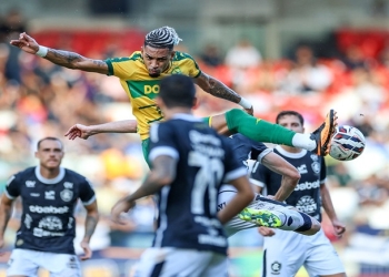 Em jogo morno, Remo e Cuiabá empatam sem gols no Mangueirão