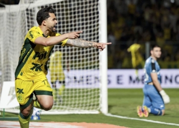 Mirassol vence Vasco em jogo eletrizante e entra no G-6 do Brasileirão