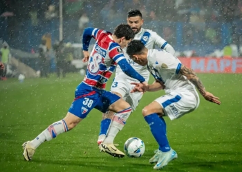 Fortaleza se despede da Libertadores com derrota para o Vélez na Argentina