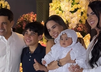 Zezé Di Camargo e Graciele celebram batizado da filha Clara: ‘Vestido tradicional’