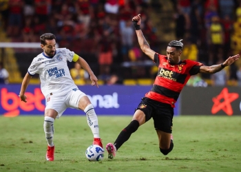 Sport e Bahia empatam sem gols em duelo sem brilho na Ilha do Retiro