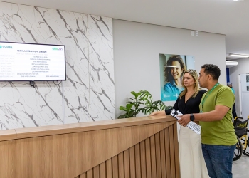 Secretária de Saúde de Cuiabá visita unidades e promove melhorias na rede