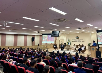 Estudantes da rede estadual participam de projeto do MPMT para prevenir violência de gênero contra mulher