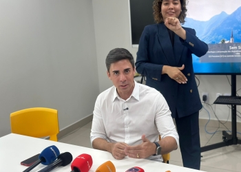 “É um absurdo”, diz Allan Porto sobre questão com sexo aplicada a alunos de 10 anos